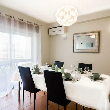 Apartamento Costa Pinto アパート